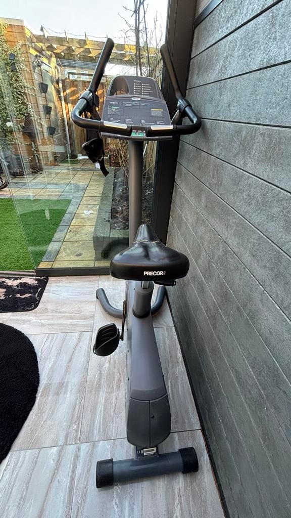 Precor C846i Hometrainer - Topconditie, Ophalen of Verzenden, Zo goed als nieuw, Metaal, Benen