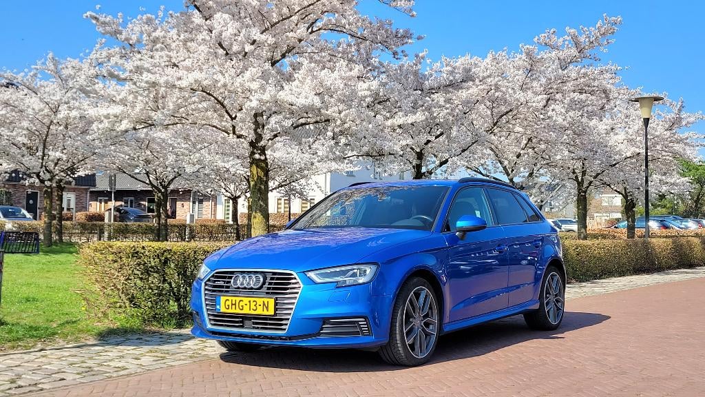 Audi A3 40 E-tron 204pk S Tronic 2020 Blauw, Auto's, Audi, Blauw, Plug-in hybride, 1395 cc, USB