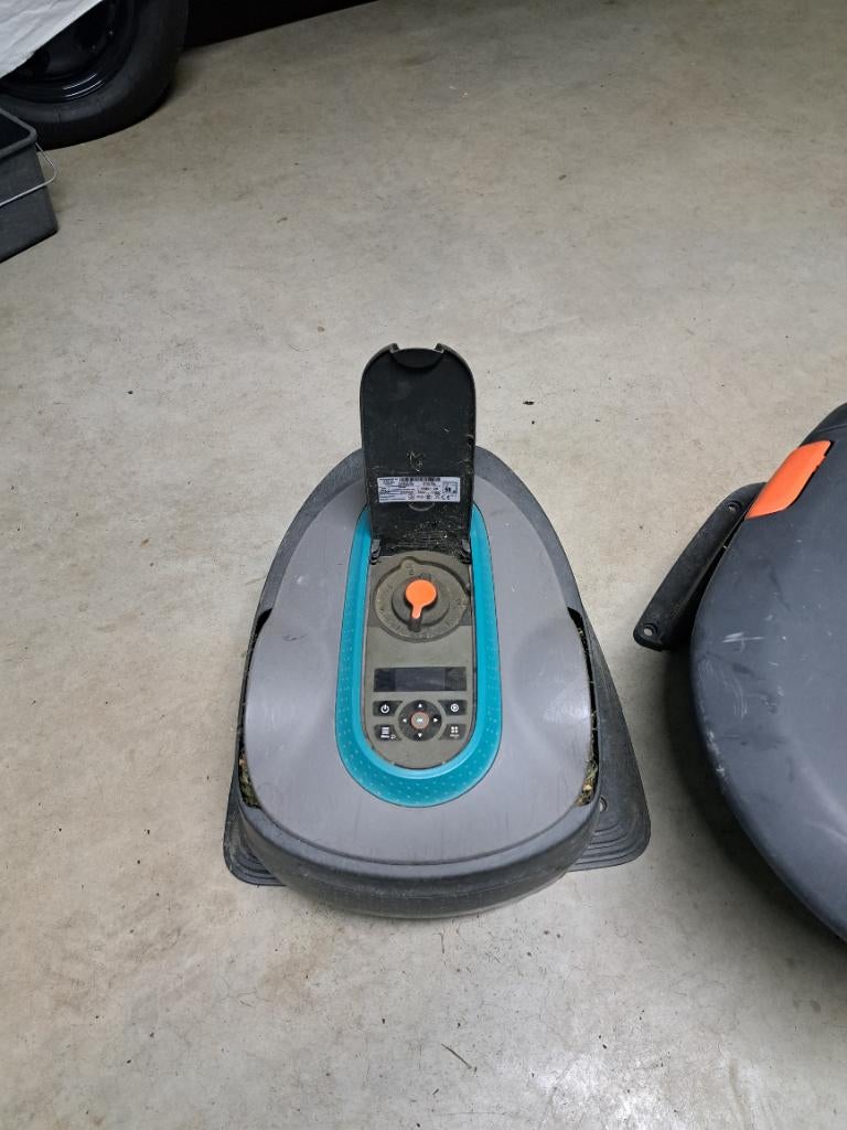 gardena robotmaaier sileno 500 met garage, Tuin en Terras, Grasmaaiers, Elektrische grasmaaier, Minder dan 30 cm, Ophalen of Verzenden