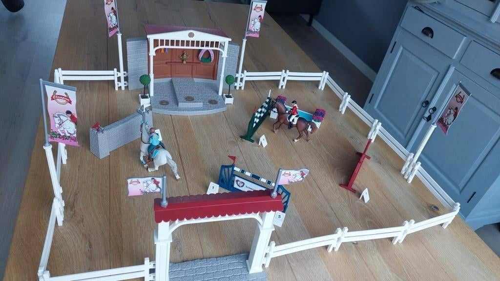 Schleich Groot Springtoernooi _ Horse Club 42338, Ophalen of Verzenden, Zo goed als nieuw, Jongen of Meisje