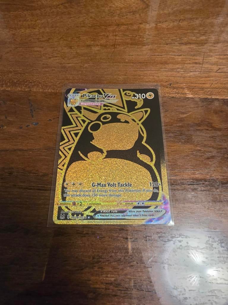 Pikachu VMAX Gouden Kaart - Zeldzaam!, Ophalen of Verzenden, Zo goed als nieuw, Losse kaart, Foil