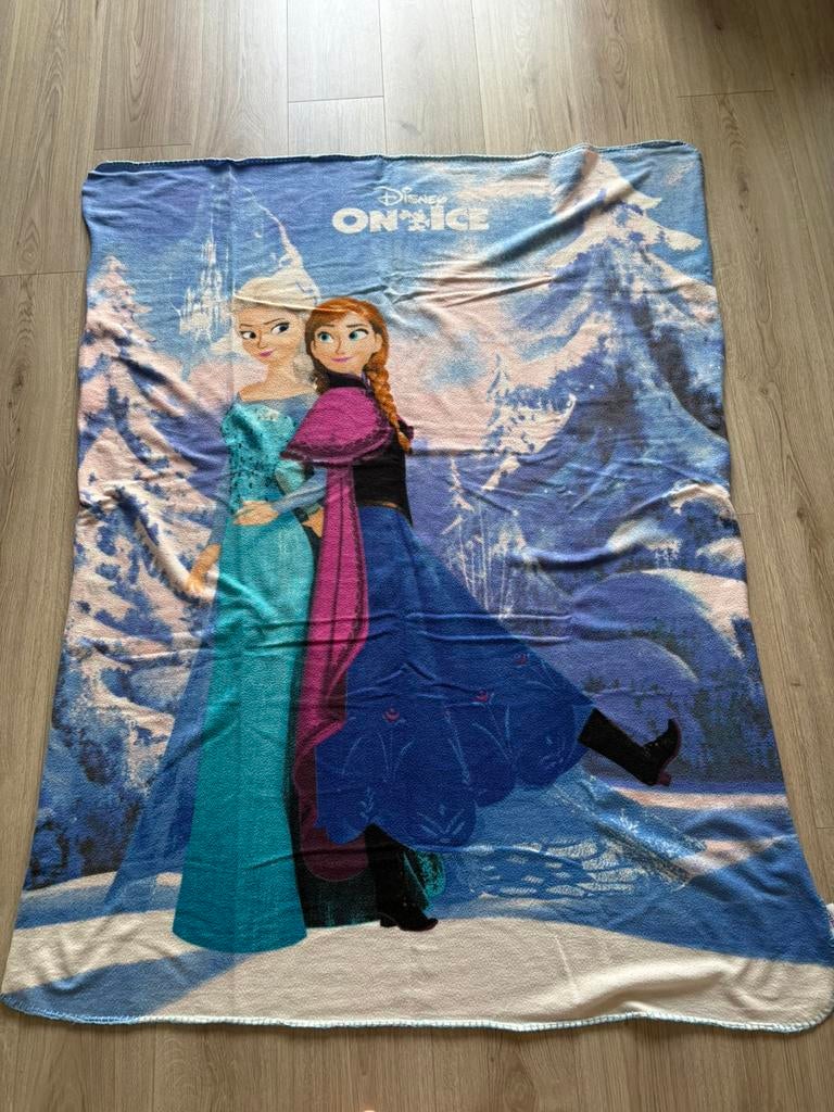 Disney on Ice Frozen deken/kleedje Origineel, Ophalen of Verzenden, Zo goed als nieuw, 100 cm of meer, Deken