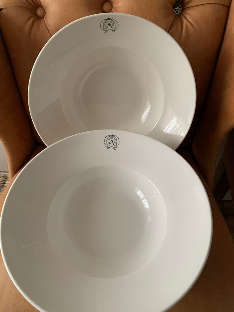 2 Riviera Maison diepe borden/schalen  met diameter van 31cm, Ophalen, Overige stijlen, Aardewerk, Schaal of Schalen