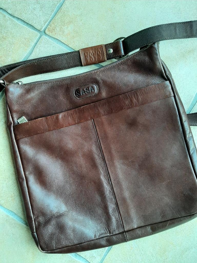 SASA bruine kwaliteits schoudertas ZGAN, Sieraden, Tassen en Uiterlijk, Tassen | Schoudertassen, Overige merken, Bruin, Ophalen of Verzenden