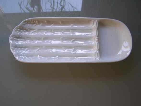 Asperge schaaltje, Huis en Inrichting, Keuken | Servies, Ophalen of Verzenden, Overige stijlen, Porselein, Schaal of Schalen