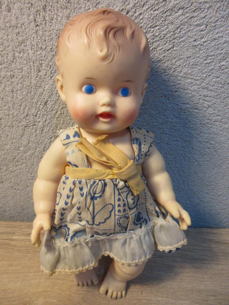 Vintage pop Ruth e Newton the sun rubber co, Verzamelen, Poppen, Ophalen of Verzenden, Gebruikt, Pop