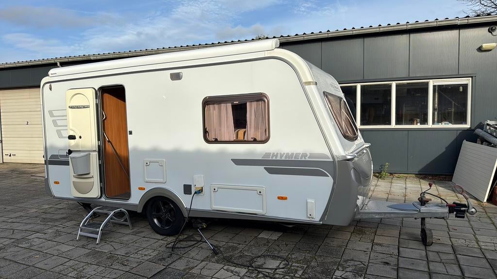 Hymer Eriba Nova 470, mover, airco, victron, 2005, Mover, Rondzit, Tot en met 2, Particulier