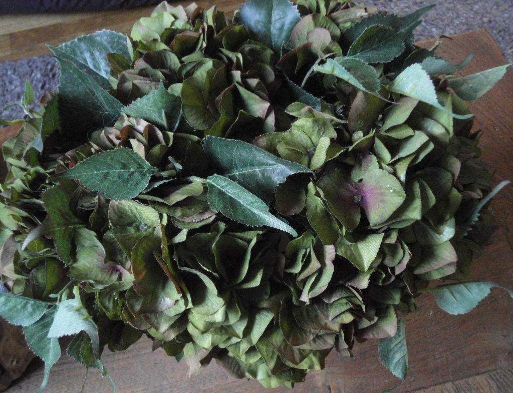 2 volle TAKKEN met GROENE STOFFEN HORTENSIA'S, kunst bloemen, Ophalen of Verzenden, Nieuw, Binnen