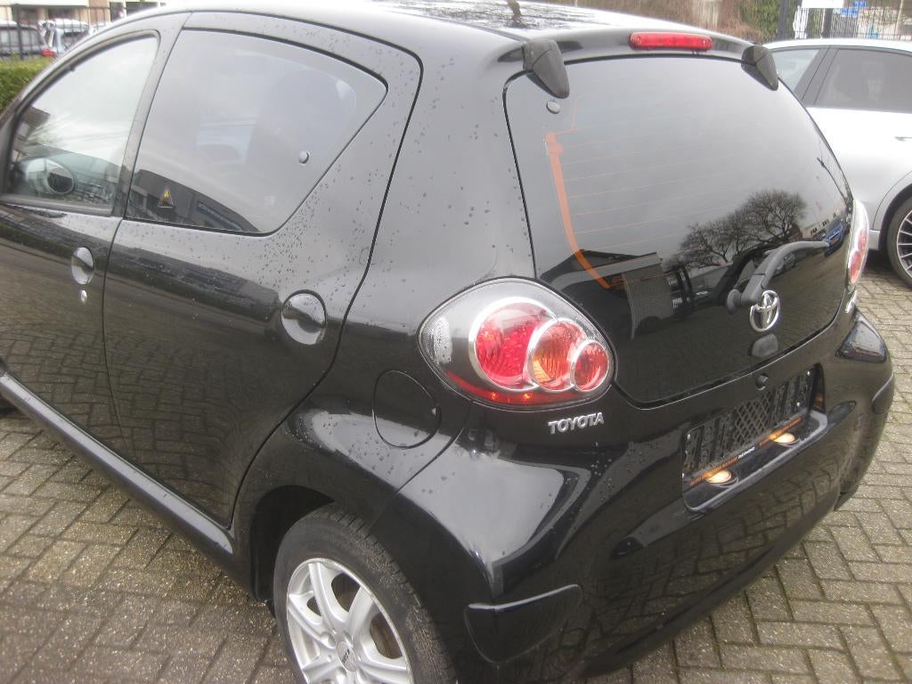 orginele achter lichten , bumper, deur , aygo, Ophalen of Verzenden, Nieuw, Toyota