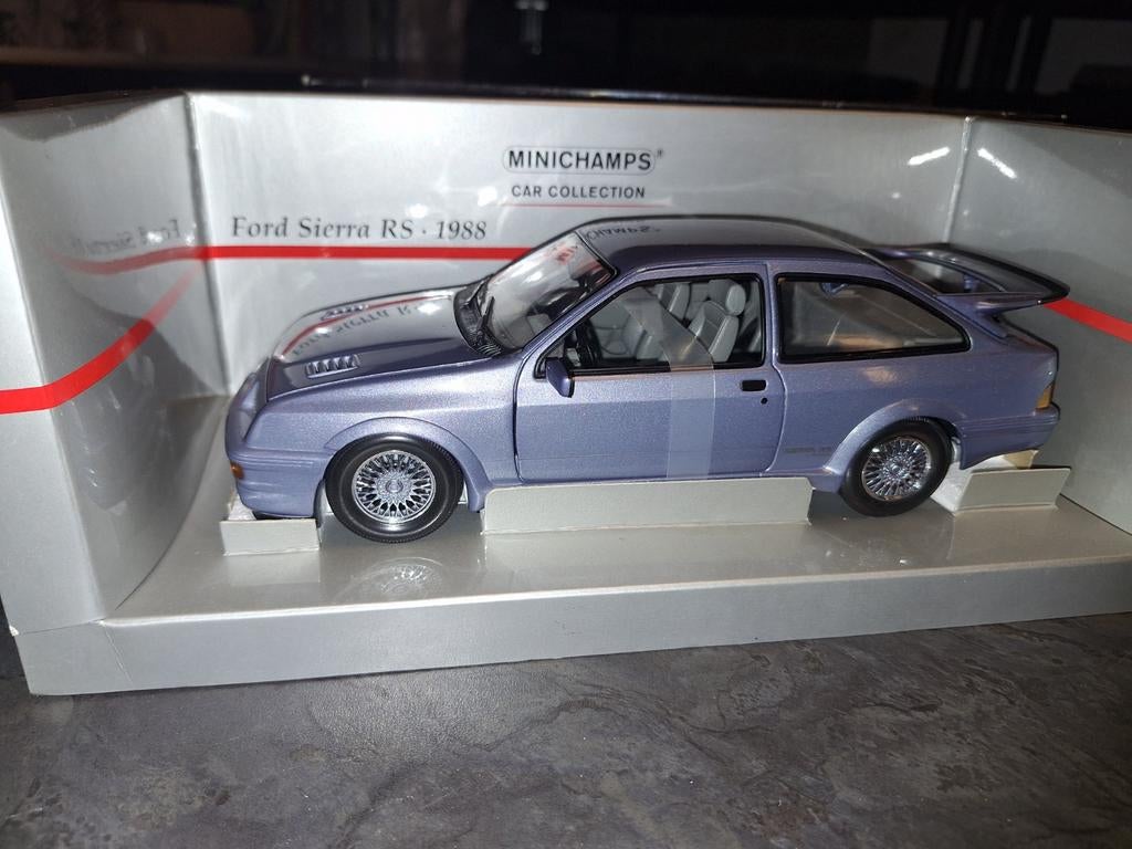 Modelauto schaal 1:18  Ford Sierra RS – 1:18, Hobby en Vrije tijd, Modelauto's | 1:18, Ford Sierra RS bj 1988, Auto, Autoart, Nieuw