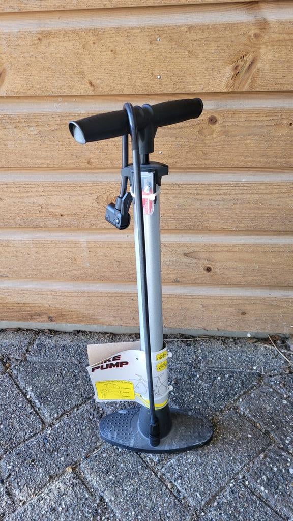 Fietspomp presta, schrader en dunlop ventiel, Ophalen, Zo goed als nieuw