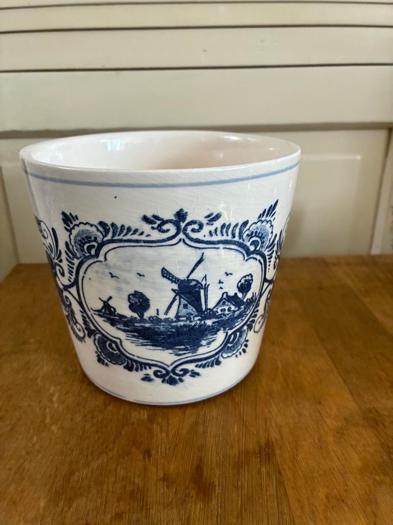 Delfts blauwe bloempot ( 1950), Tuin en Terras, Bloempotten, Gebruikt, Rond, Binnen, Ophalen of Verzenden