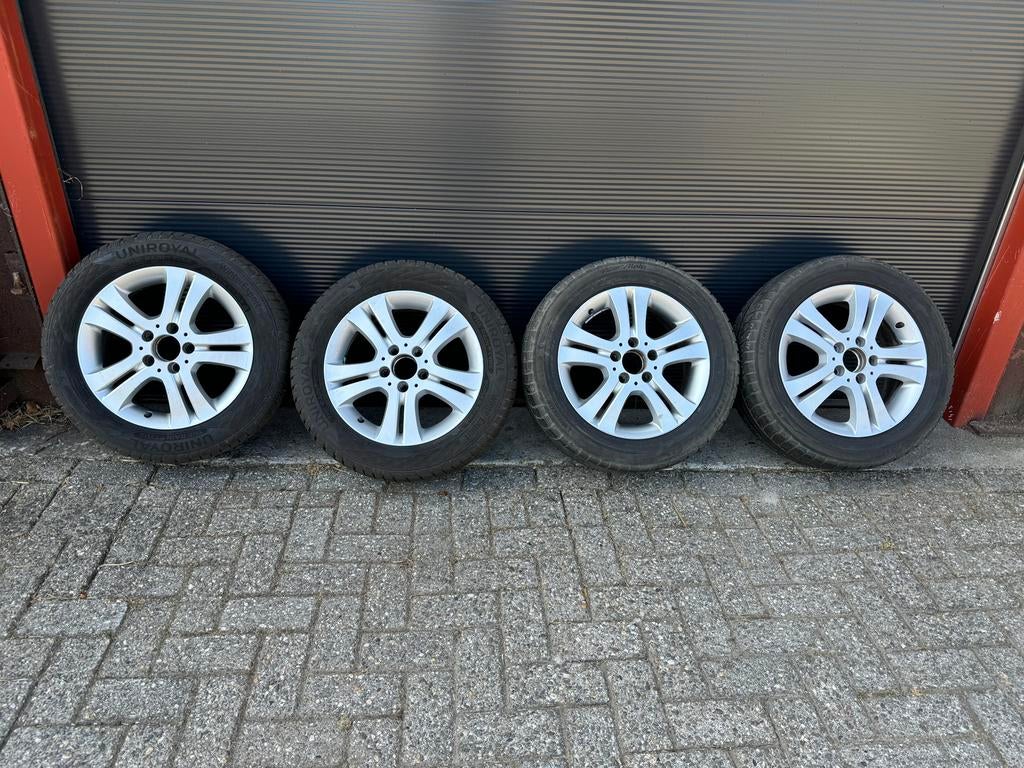 Lichtmetalen velgen als nieuw met winterbanden Mercedes B C, Ophalen