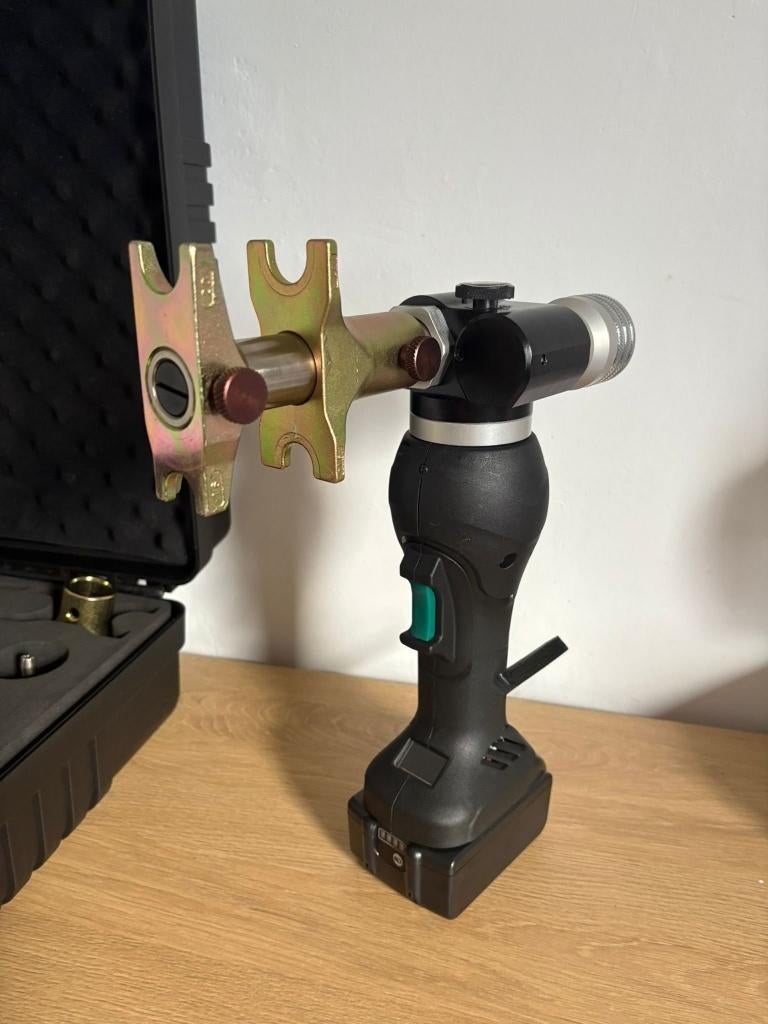Accu perstang Rehau/TECE, NIEUW!, Doe-het-zelf en Verbouw, Gereedschap | Handgereedschap, Nieuw, Ophalen