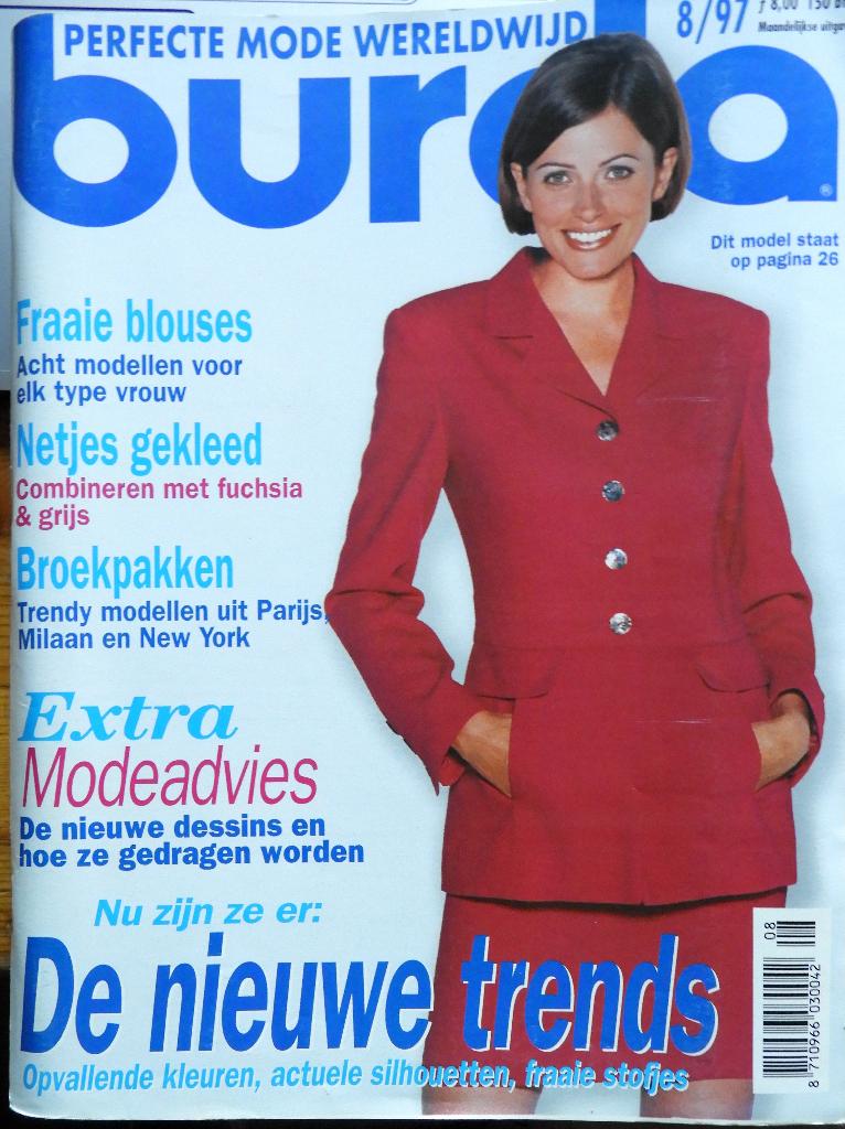 3 bladen: burda aug. 1997  En knip maart 2012 + bijlage, Hobby en Vrije tijd, Kledingpatronen, Overige typen, Verzenden, Vrouw