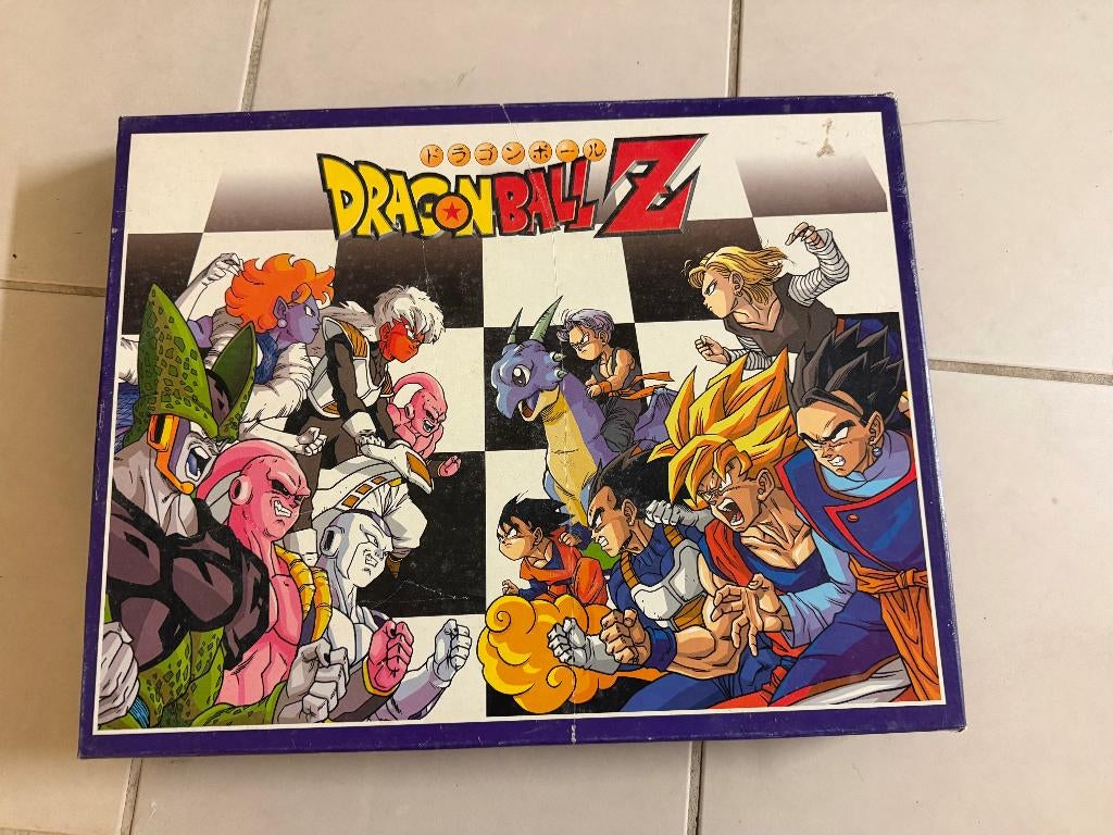 DragonBall Z schaakbord + boekjes + uitleg, Ophalen of Verzenden, Zo goed als nieuw