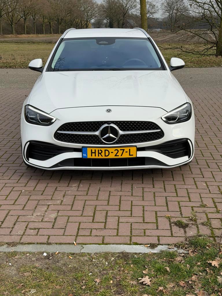 Mercedes-Benz Amg 16.700 km 1.5 benzin C180 170pk  2024 Wit, Auto's, Automaat, 1800 kg, 4 cilinders, 1655 kg