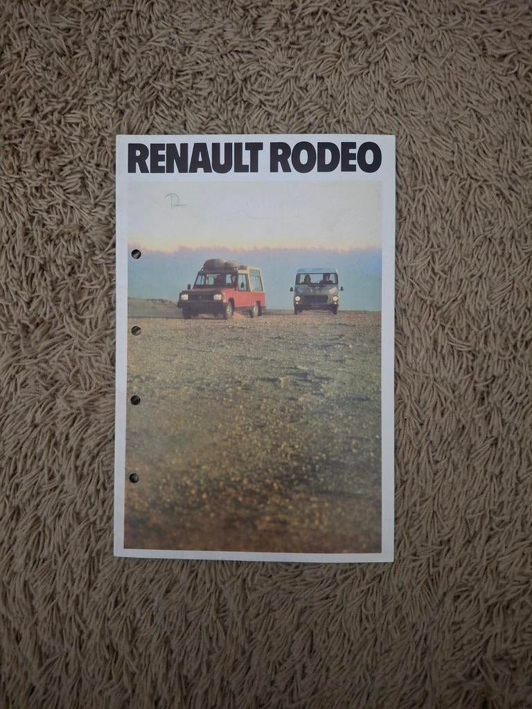 Autofolder Renault Rodeo, Verzenden, Gelezen, Renault