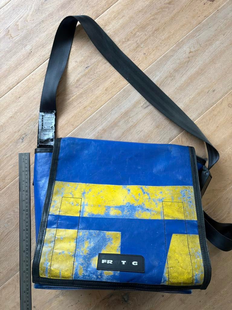 Freitag Messenger tas, Blauw, Ophalen of Verzenden, Schoudertas, 30 tot 40 cm