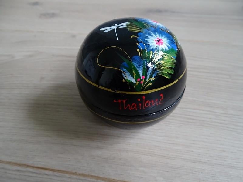 Rond lakdoosje uit Thailand, Antiek en Kunst, Curiosa en Brocante, Ophalen