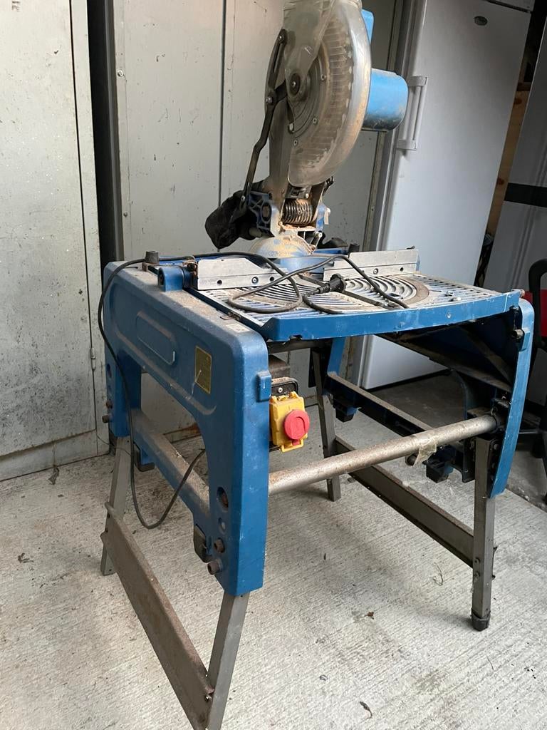 Defect, flip-over zaagtafel, Doe-het-zelf en Verbouw, Gereedschap | Zaagmachines, Ophalen, Cirkelzaag, Zo goed als nieuw, 30 tot 70 mm