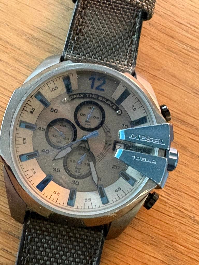 Diesel horloge DZ -4500, Ophalen of Verzenden, Zo goed als nieuw, Polshorloge, Overige merken