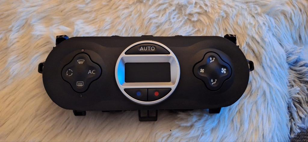 Renault Twingo airco/kachelpaneel izgst, Ophalen of Verzenden, Renault