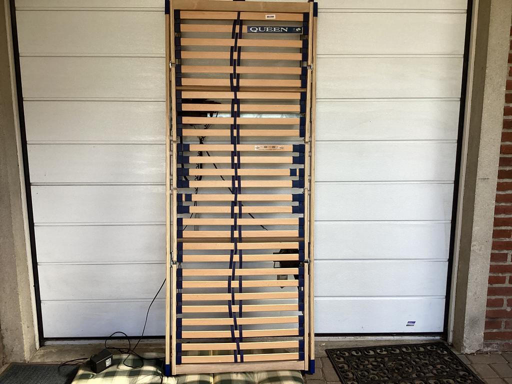 Twee elektrische latten bodems 80x200, Huis en Inrichting, Slaapkamer | Matrassen en Bedbodems, Ophalen of Verzenden, Gebruikt