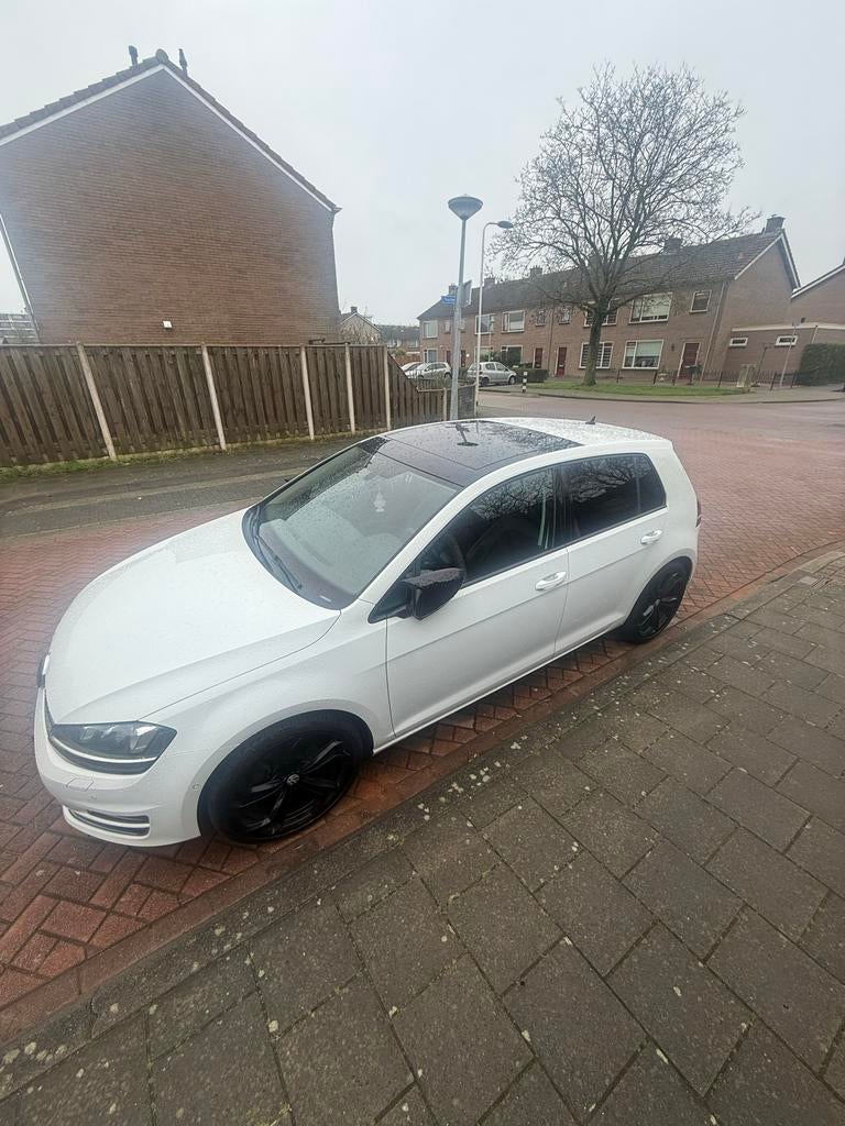 Volkswagen Golf 1.4 TSI 125pk 7-DSG 5D 2015 Wit PANO Carplay, Auto's, Volkswagen, Automaat, Zwart, 4 cilinders, Leder en Stof