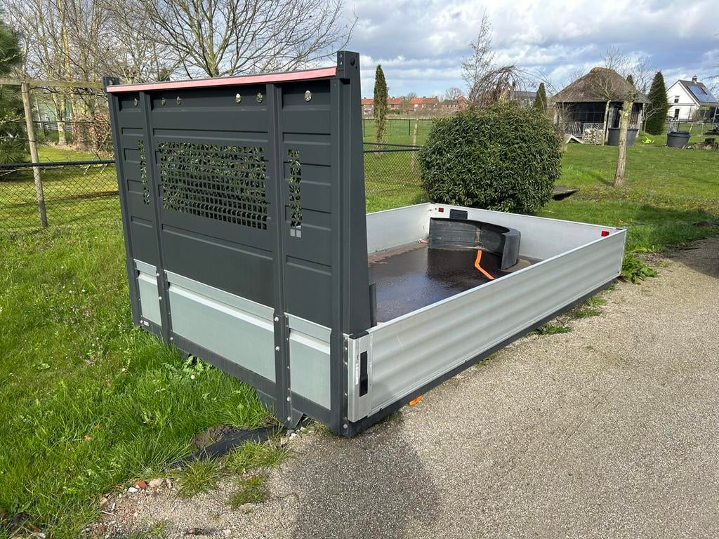 Laadbak mercedes sprinter, Ophalen