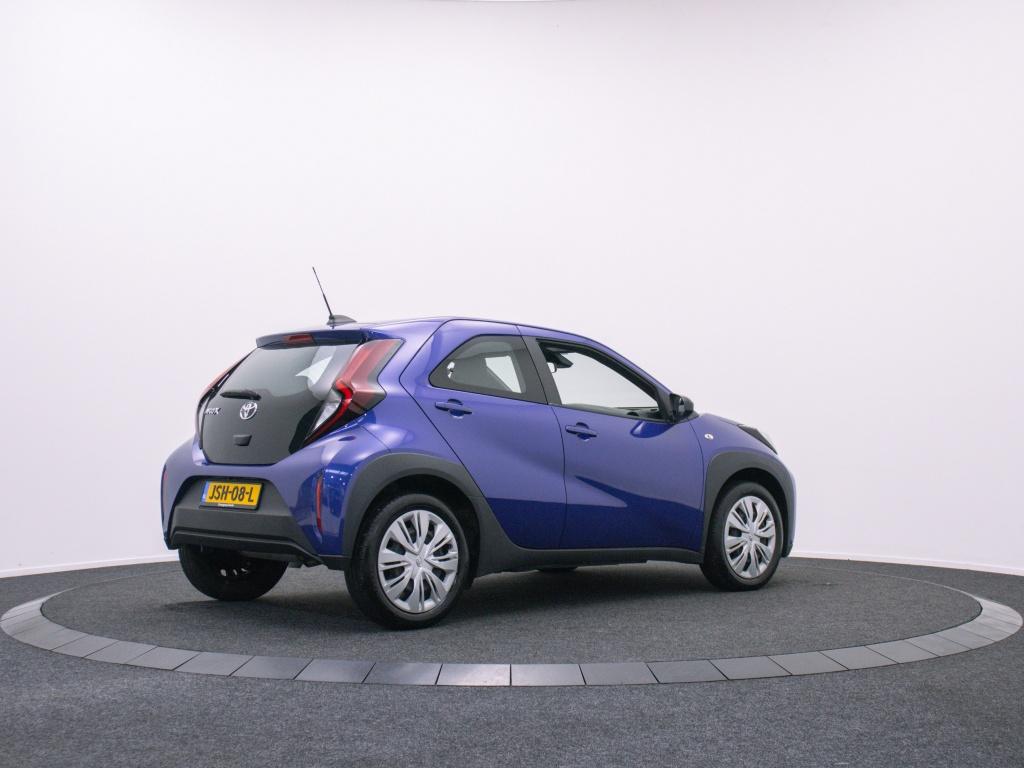 Toyota Aygo X 1.0 VVT-i Active | Private Lease 319,- p.m. |, 12 maanden, Stof, Gebruikt, Zwart