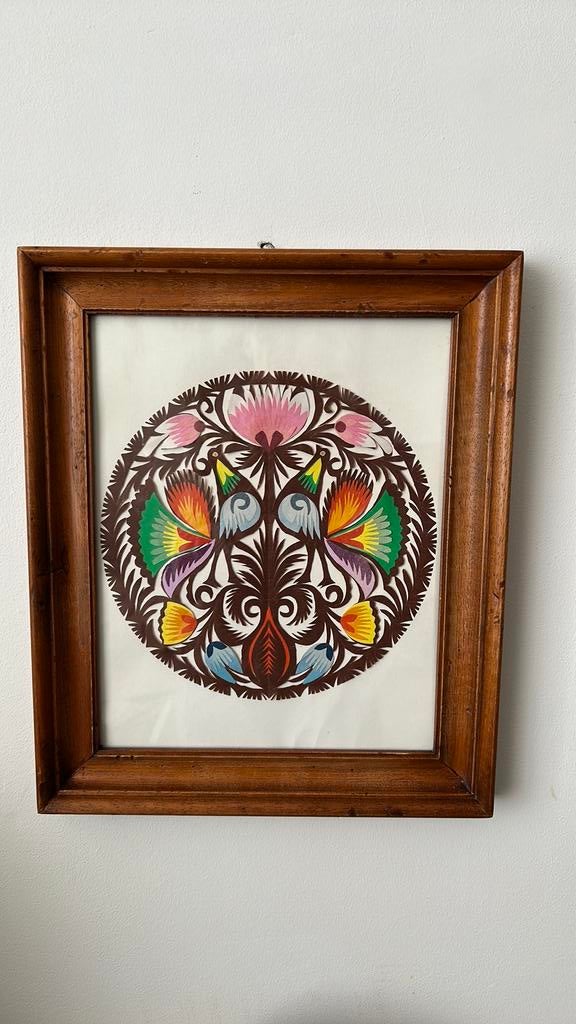 Vintage Poolse folklore knipkunst in lijst Wycinanka lowicka, Antiek en Kunst, Ophalen of Verzenden