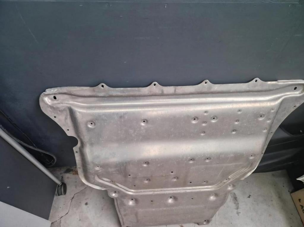 Audi bodemscherming 5Q7825237C audi A3 Onderplaat a3 s3, Auto-onderdelen, Carrosserie en Plaatwerk, Ophalen of Verzenden