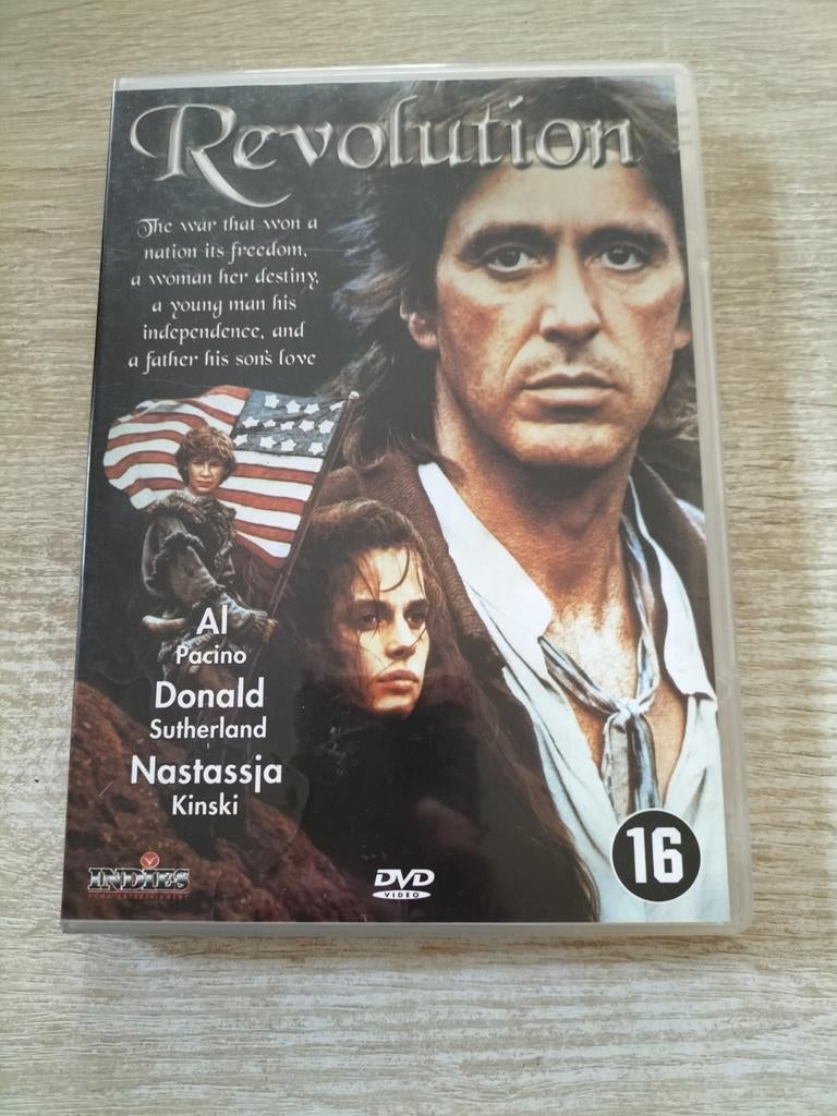 Revolution, Ophalen of Verzenden