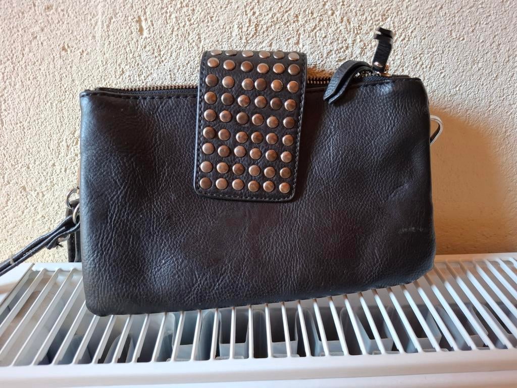 Zwarte handtas met studs, 2 ritsvakken en dubbele hengsel, Ophalen of Verzenden