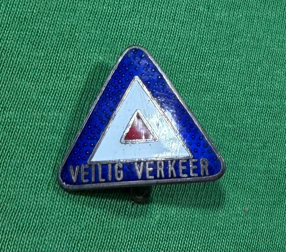 speldje/broche veilig verkeer emaille, Ophalen of Verzenden, Zo goed als nieuw, Transport