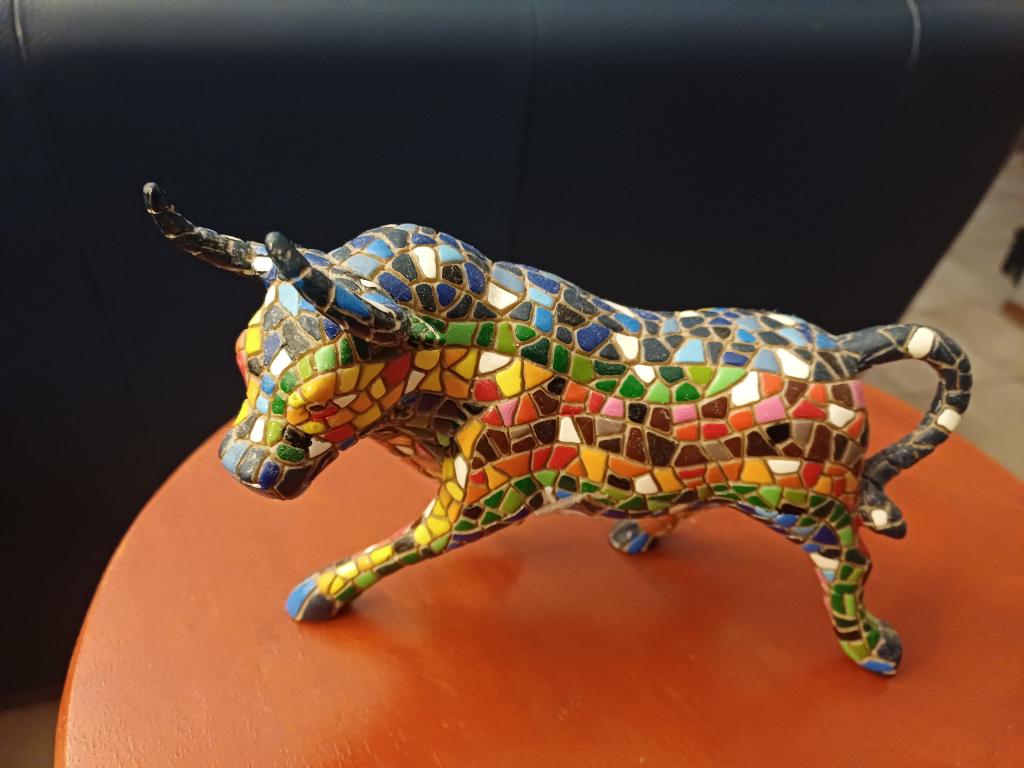 Beeldje, mozaïek, van stier, Gaudi stijl, Verzamelen, Ophalen, Nieuw, Dier