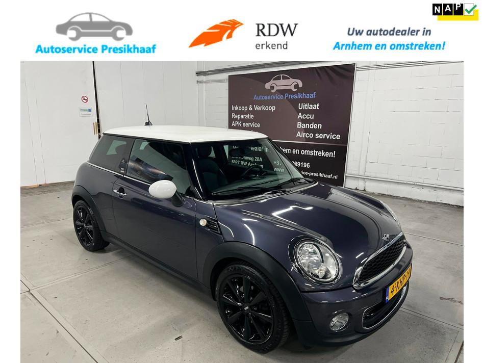 Mini Mini 1.6 One Holland Street LEDER / NAVI / 17" VELGEN, Auto's, Mini, Voorwielaandrijving, Gebruikt, Euro 6, 4 cilinders