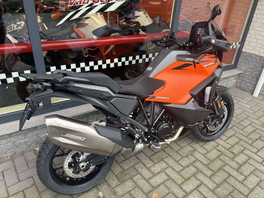 KTM 1390 SUPER ADVENTURE S 2026 - foto 3