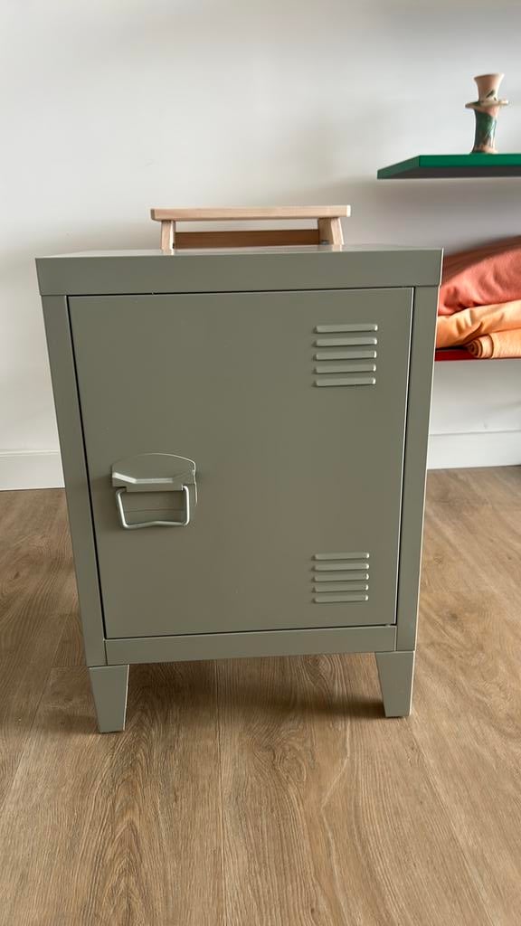 Bedside Table, Ophalen, Minder dan 50 cm, Zo goed als nieuw, Minder dan 100 cm