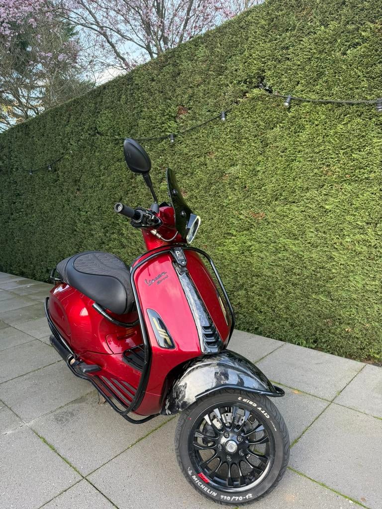 Vespa sprint 80cc full option, Fietsen en Brommers, Scooters | Vespa, Ophalen, Overige modellen, Zo goed als nieuw, 80 cc