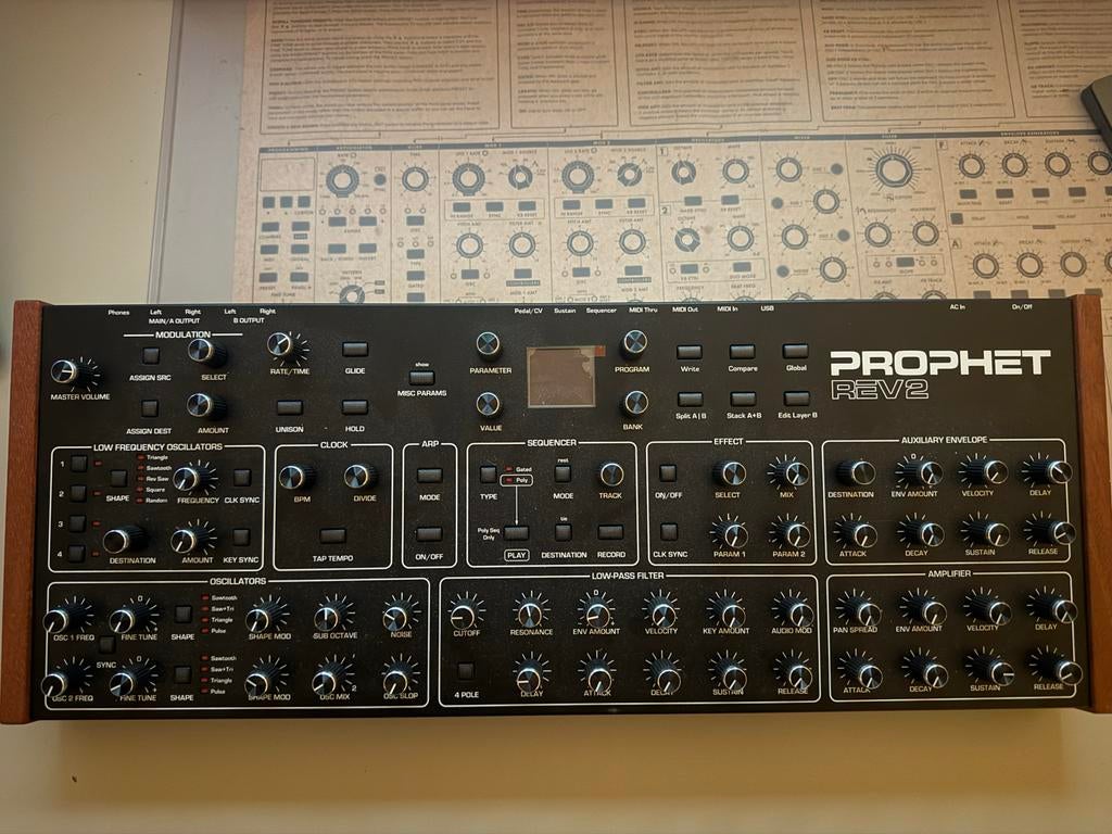 Sequential Prophet Rev2 16-voice Module, Muziek en Instrumenten, Synthesizers, Overige aantallen, Zo goed als nieuw, Met midi-aansluiting