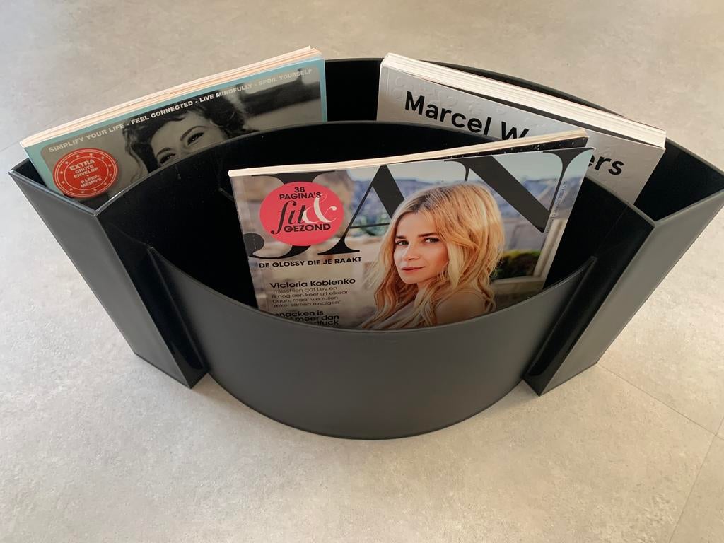 Design lectuurbak Wave Maier Aichen Italy Authentics 1991, Huis en Inrichting, Woonaccessoires | Krantenbakken en Lectuurbakken