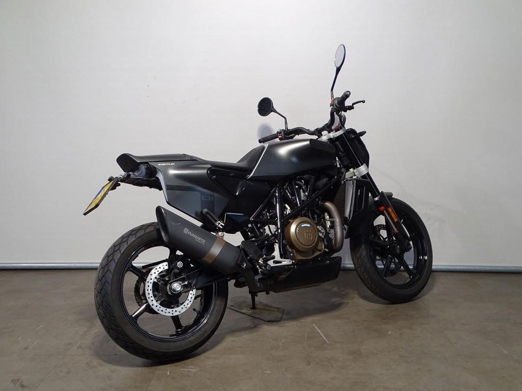 Husqvarna Svartpilen 701, Motoren, Motoren | Husqvarna, Bedrijf, Meer dan 35 kW, Naked bike