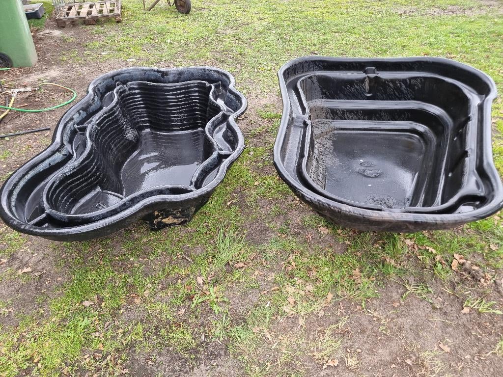 2x vijverbak Ubbink + vijverpomp, Ophalen, Gebruikt