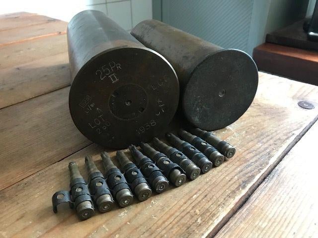 militaire Hulzen, Verzamelen, Militaria | Algemeen, Ophalen of Verzenden, Landmacht, Nederland, Hulzen of Bodemvondsten