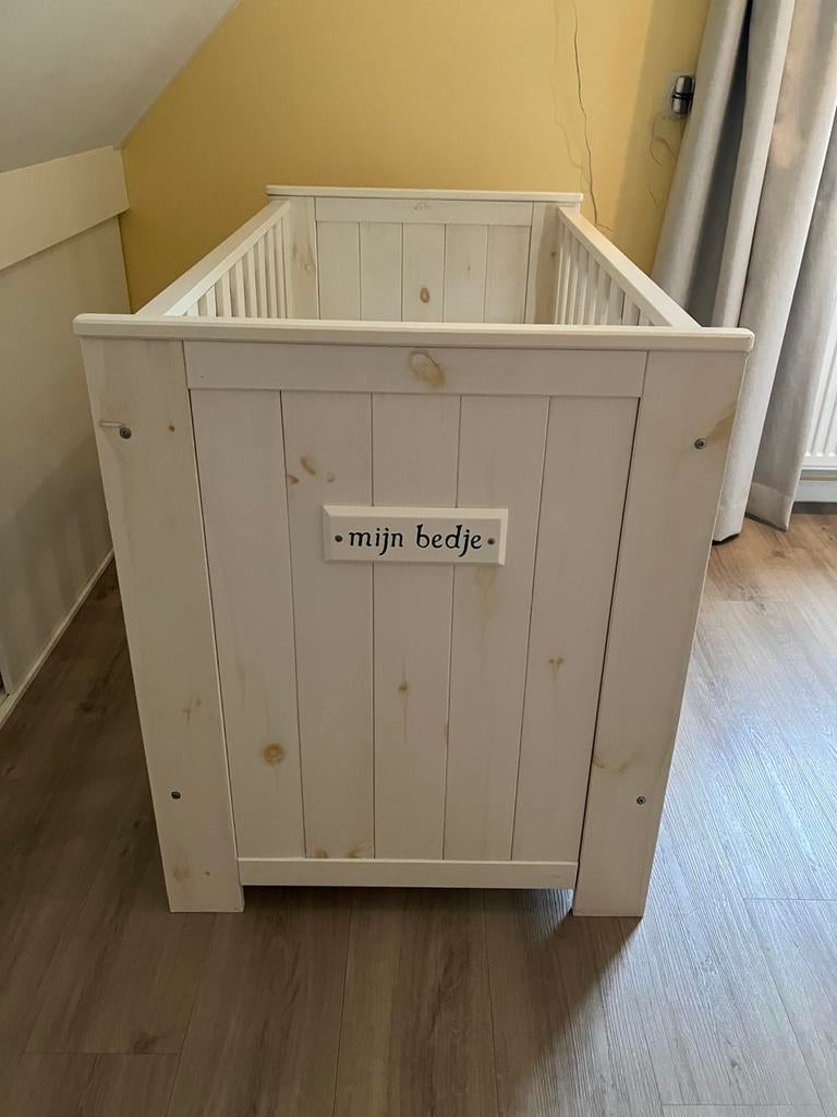 Meubelset babykamer ledikant commode en kast, Kinderen en Baby's, Ophalen, Zo goed als nieuw, Jongetje of Meisje
