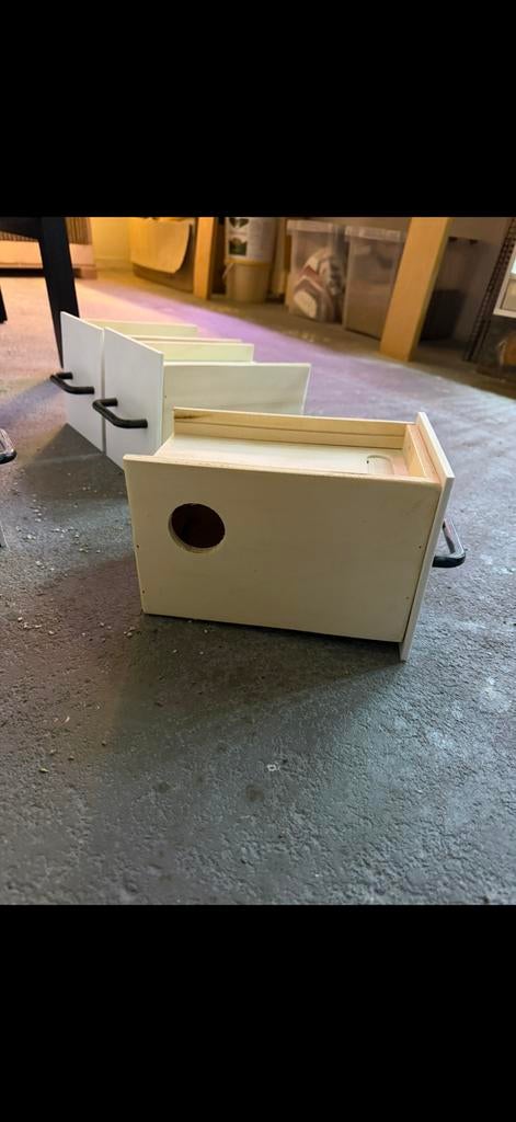 Gouldamadine nestblokken Gehu kooien, Ophalen, Zo goed als nieuw