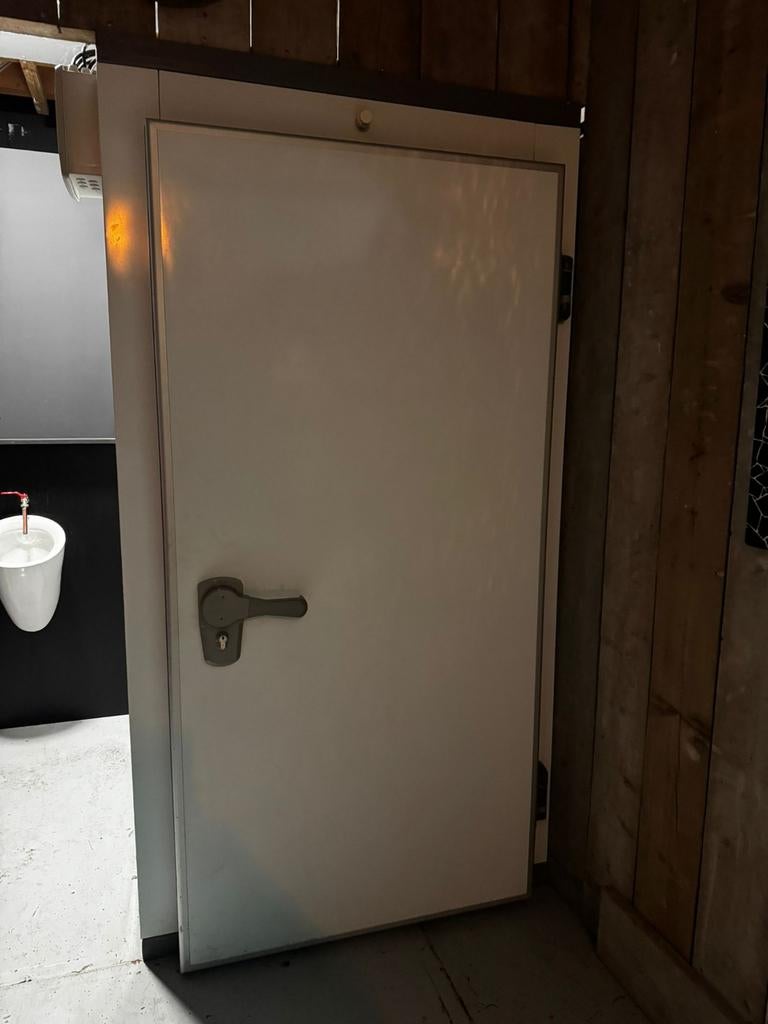 Goed werkende koelcel afmeting 2x1 meter