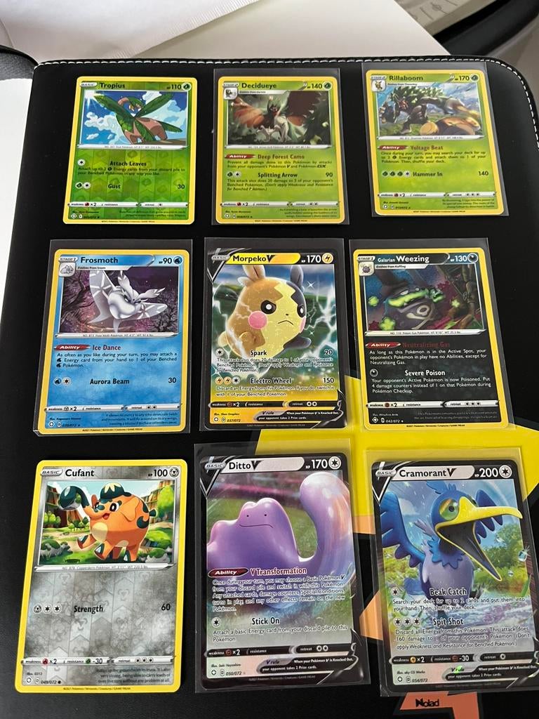 Pokemon setje Shining Fates, Hobby en Vrije tijd, Verzamelkaartspellen | Pokémon, Ophalen of Verzenden, Zo goed als nieuw, Meerdere kaarten